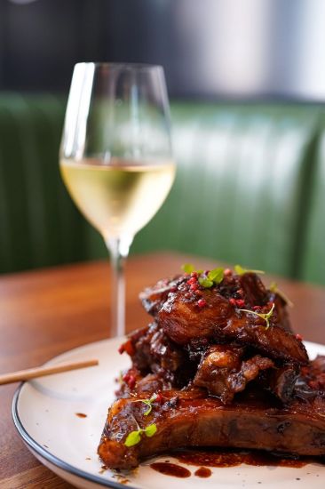 Picture of The Sticky Ribs with any Giesen Wine